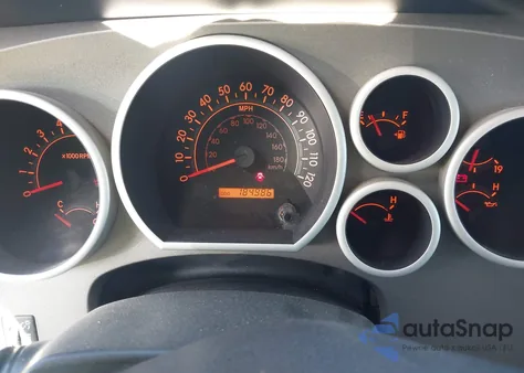 2010 Toyota Tundra Grade 5.7L V8 z USA, uszkodzony, nr VIN 5TFRY5F1XAX074211